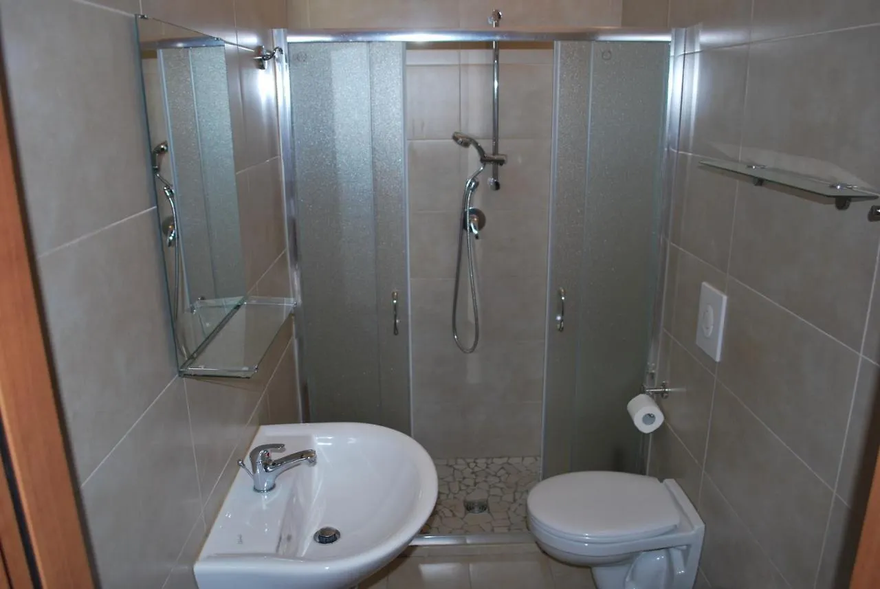 רימיני Hotel Numi