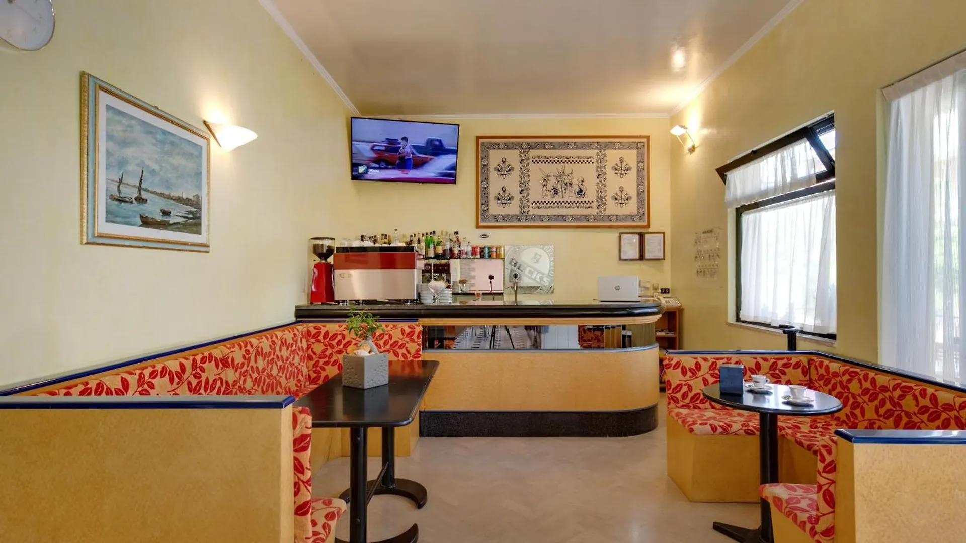 **  רימיני Hotel Numi איטליה
